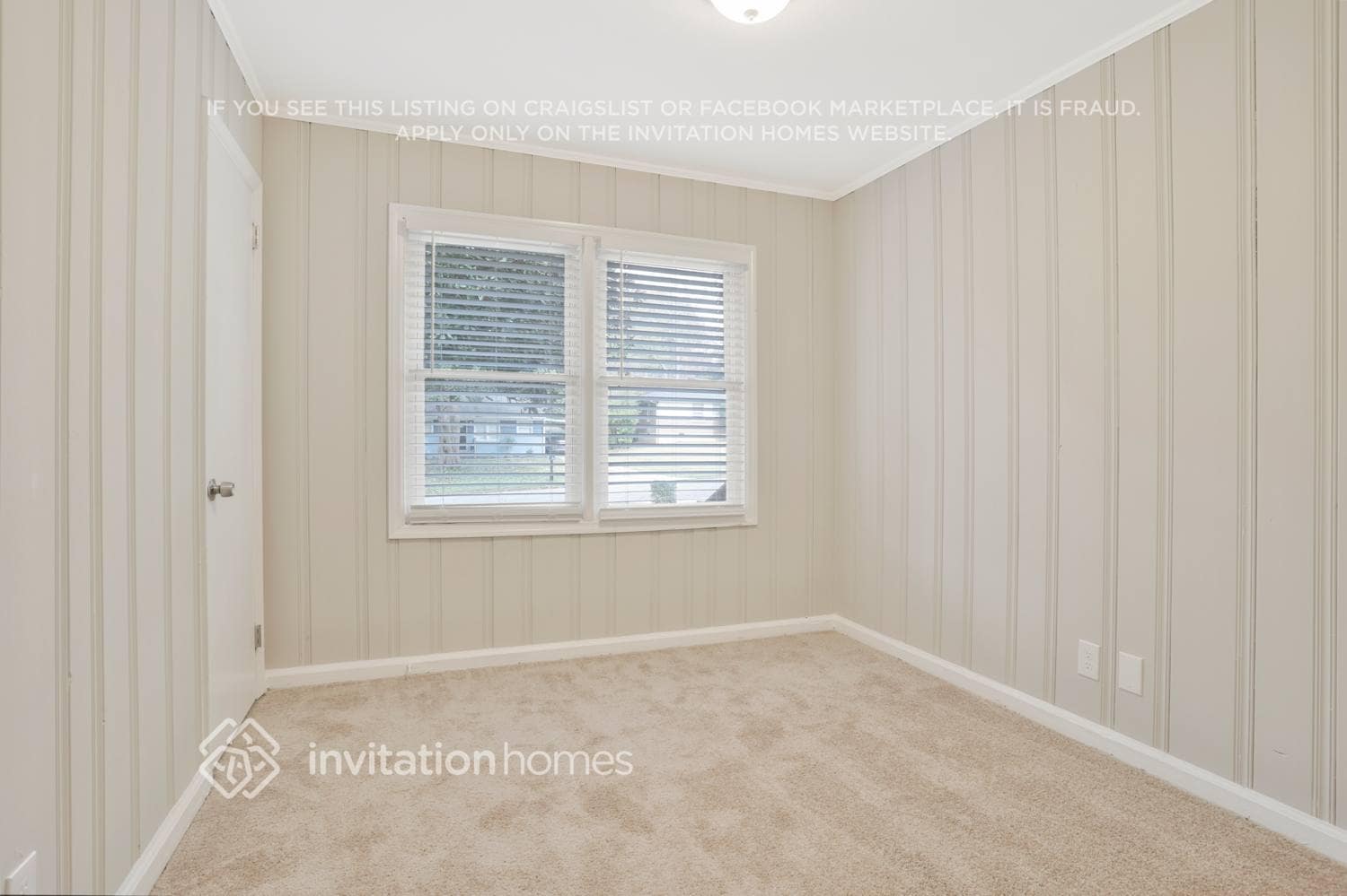 Building Photo - 3025 Catalina Dr