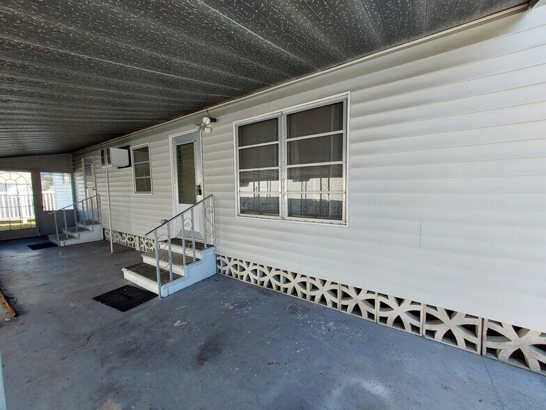 Building Photo - 1009 49th Avenue Dr W