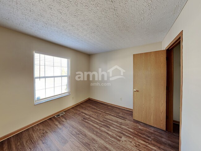 Building Photo - 7181 Candlestone Dr