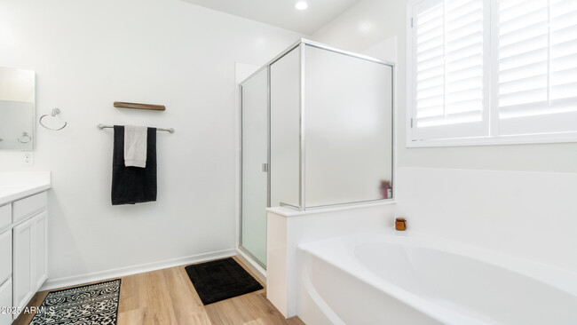 Building Photo - 17508 W Smt Dr