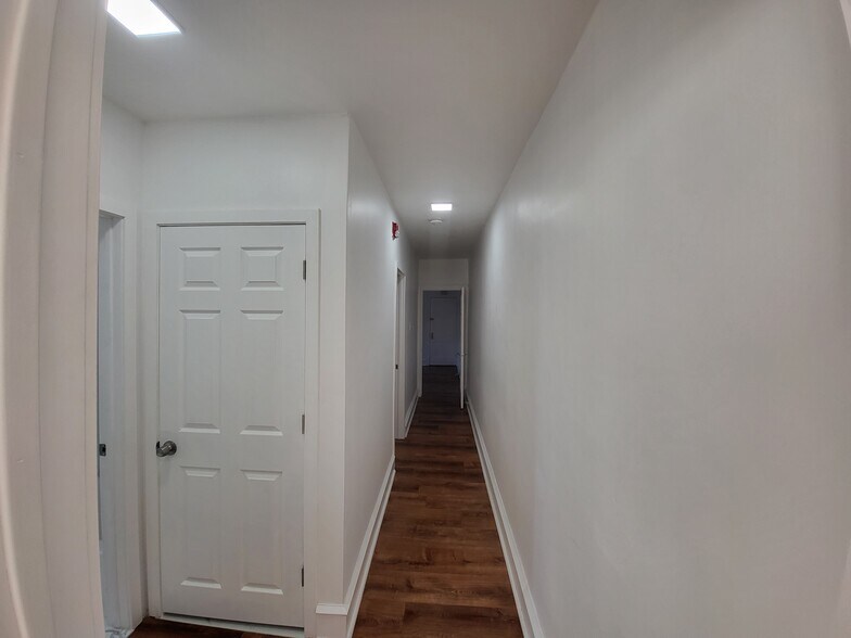 Building Photo - 6643 Chew Ave