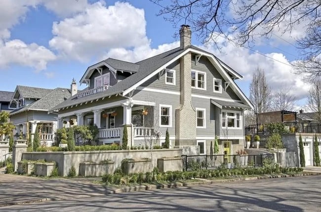 Building Photo - 3704 N Longview Ave