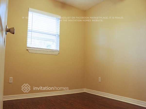 Building Photo - 147 Burns Ave