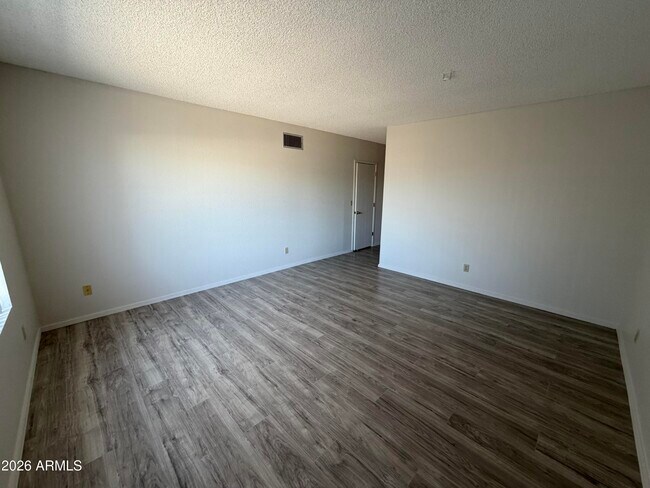 Building Photo - 1475 Via Viento