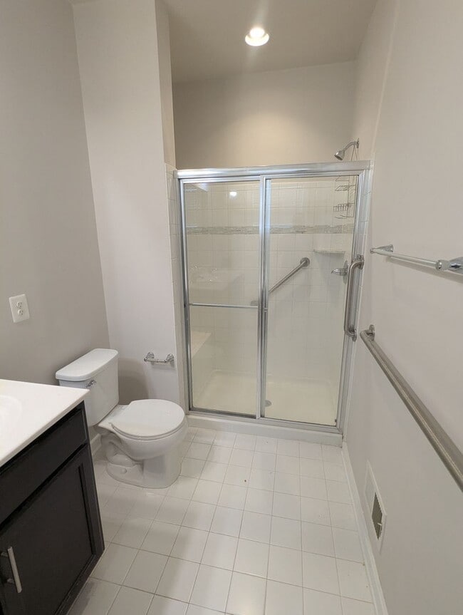 Building Photo - Gorgeous 3 level home in Tuscarora Creek ready for you now!
