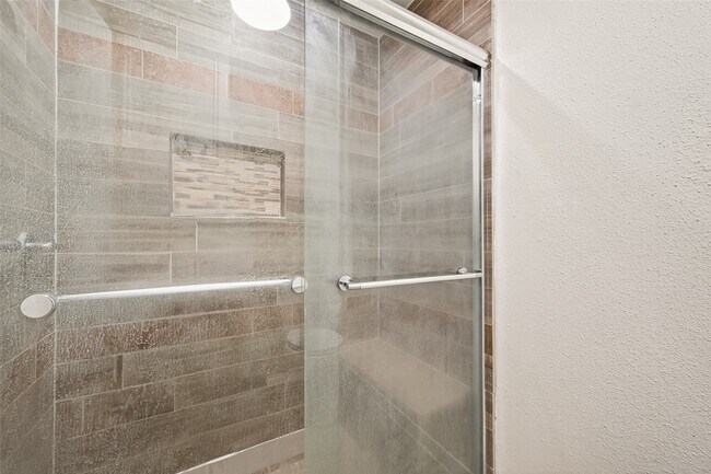 Building Photo - 11535 Bellspring Dr