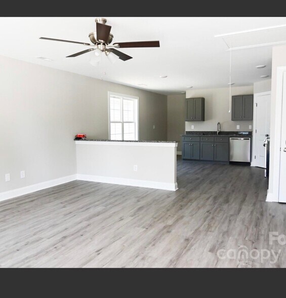 Building Photo - 385 Harrel St
