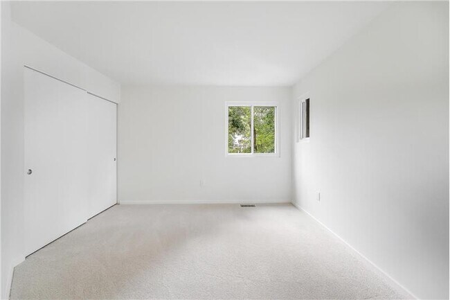 Building Photo - 11916 Moss Point Ln