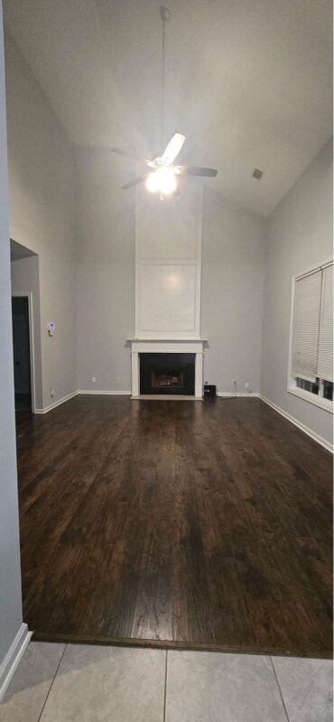 Building Photo - 1620 Valley Club Dr