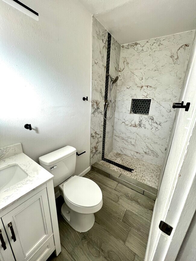 Building Photo - 9412 Beals St