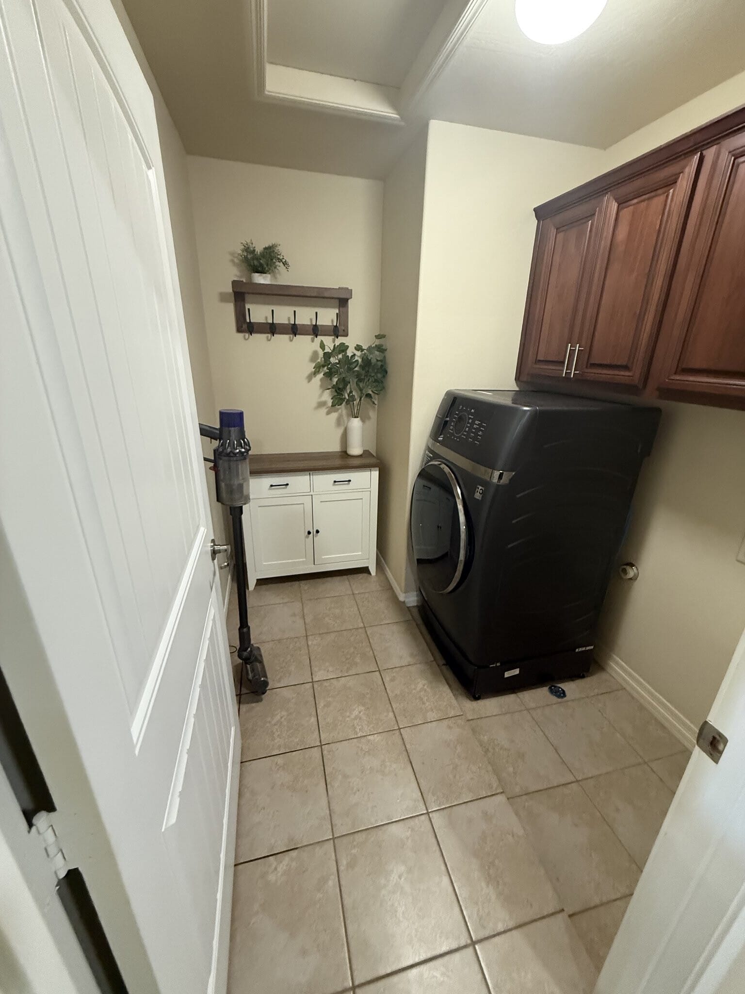 Building Photo - 3680 W 37th St