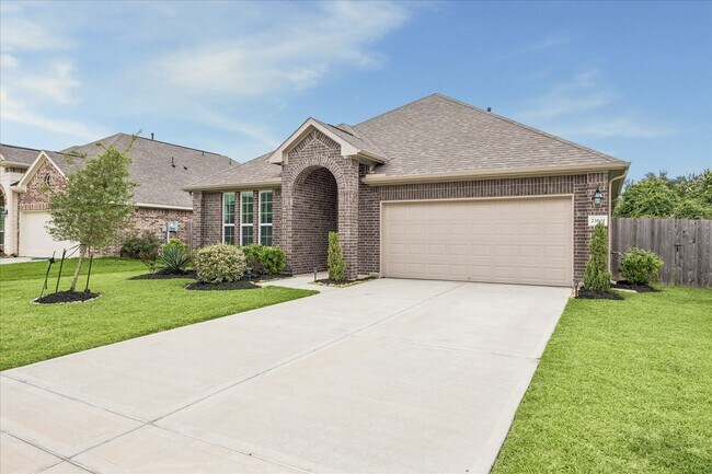 Building Photo - 23601 Zinfandel Dr