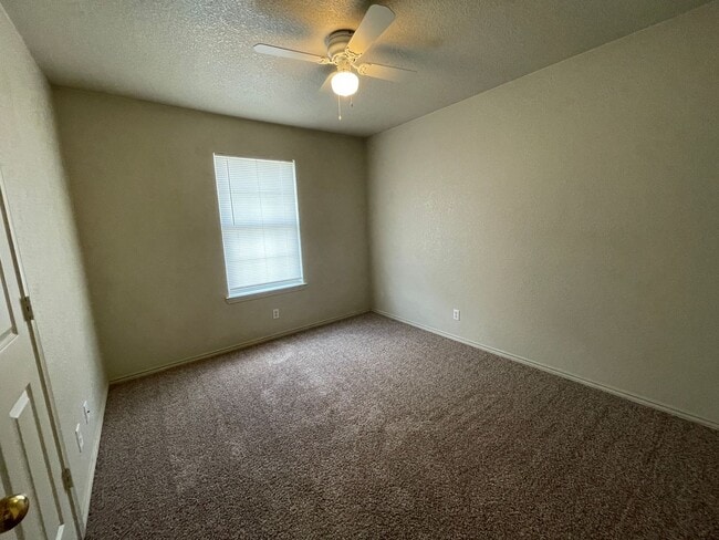Building Photo - 4406 Hondo Dr