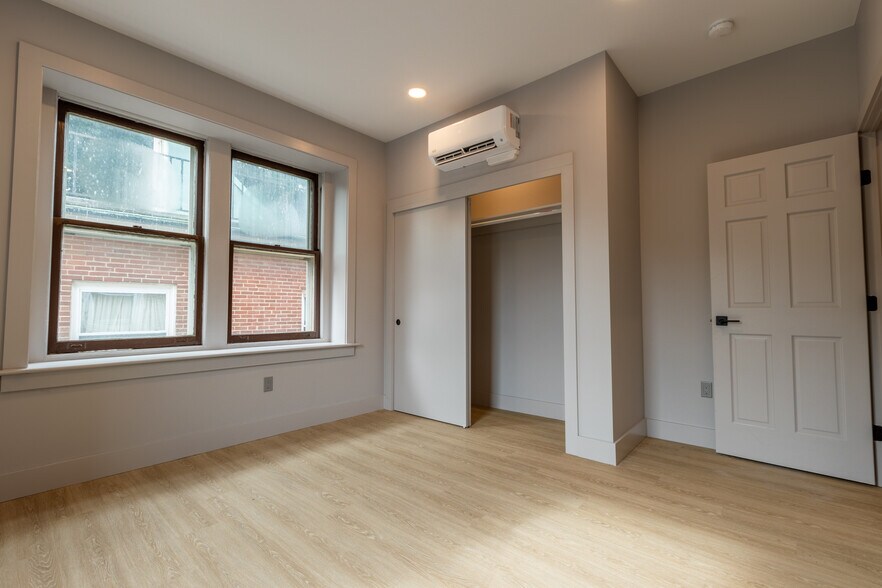 Building Photo - 214 Spring Garden St