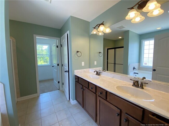 Building Photo - 3012 Gentle Breeze Ct