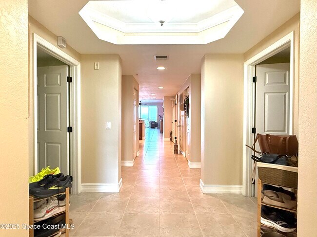 Building Photo - 480 Sail Ln