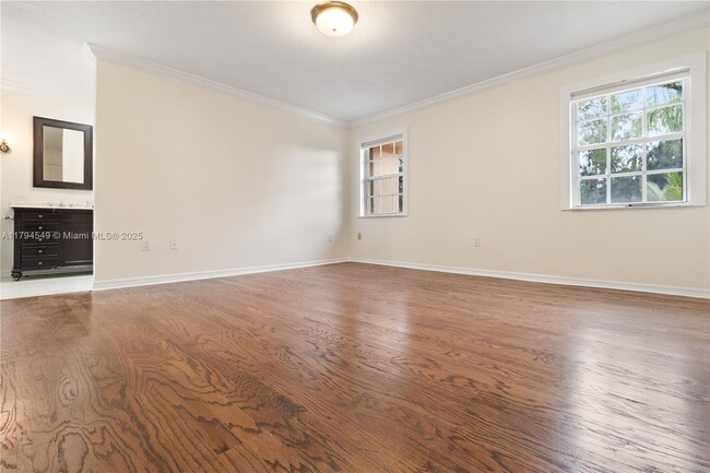 Building Photo - 8820 SW 57th St