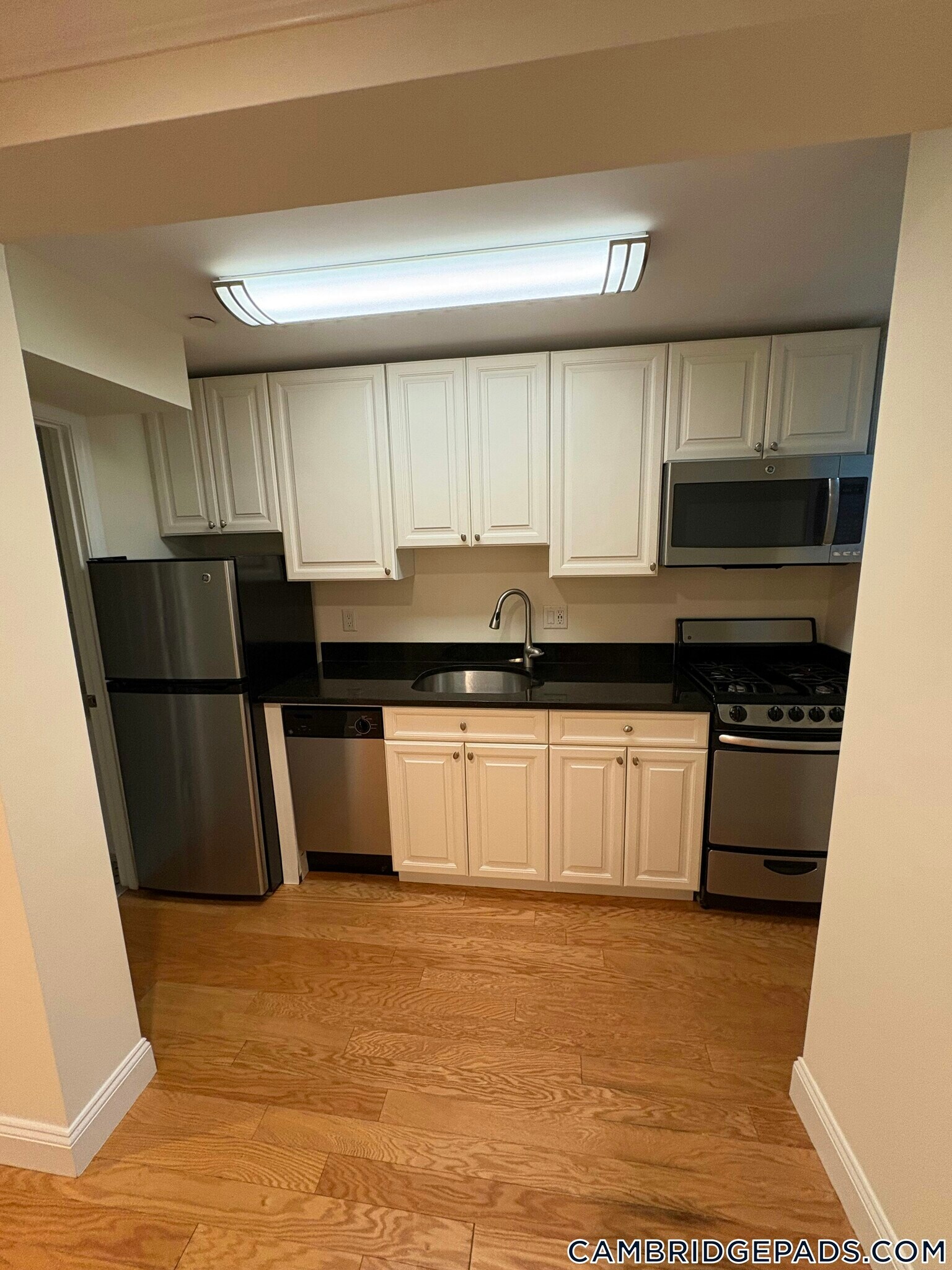 Building Photo - 3 Langdon St