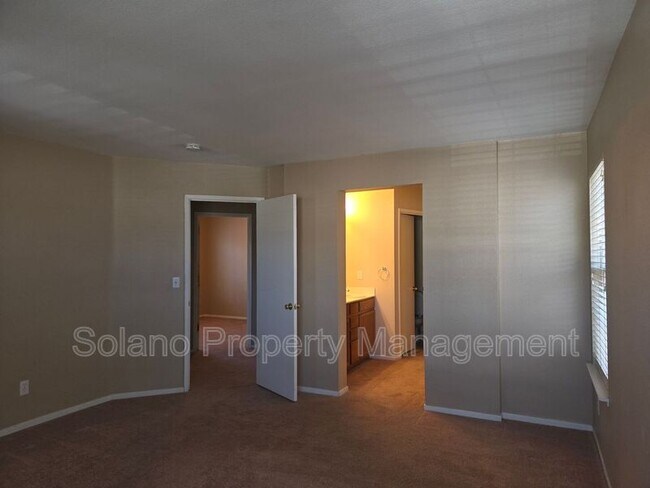 Building Photo - 3124 Puffin Cir