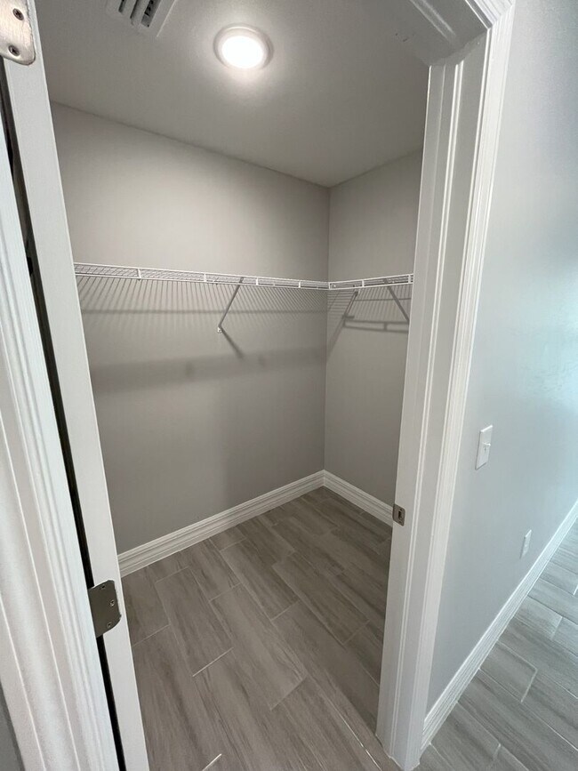 Building Photo - MUST SEE-CUSTOM BUILT-LARGE NEWER CONSTRUT...