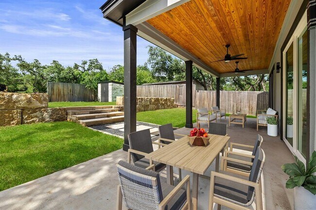 Building Photo - 14804 Arrowhead Dr