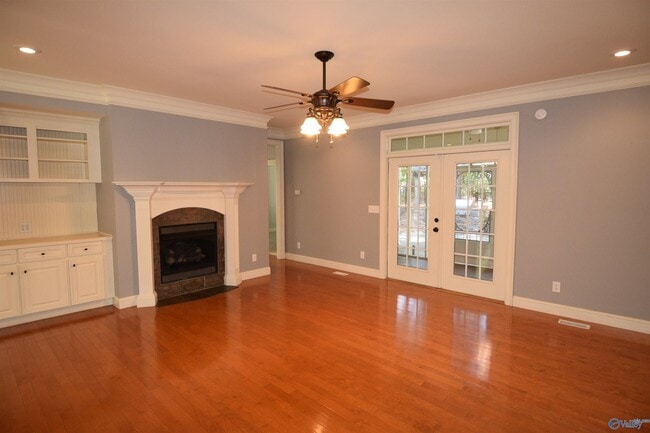 Building Photo - 79 Creekwood Dr