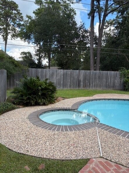 Building Photo - 3503 Lost Oak Dr