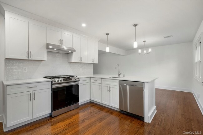 Building Photo - 319 Wagner Ave