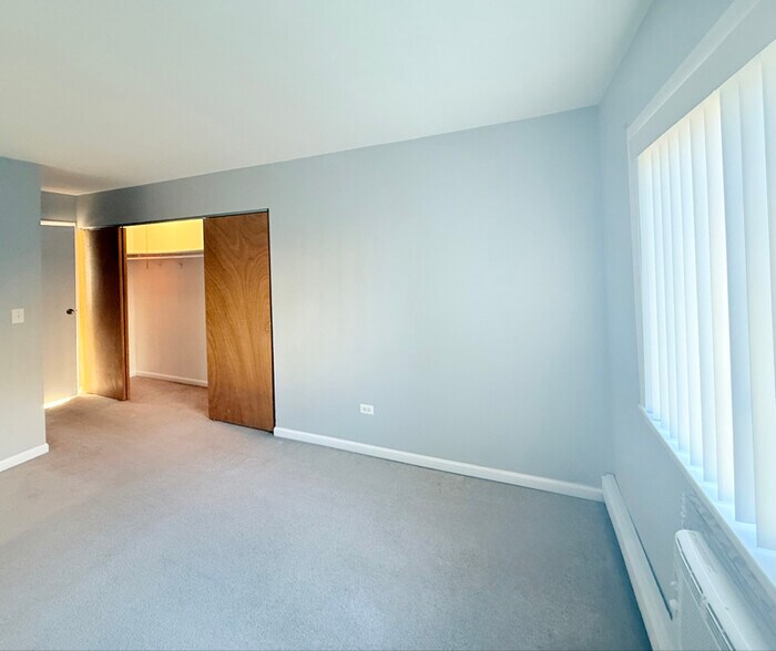 Building Photo - 1309 S Sir Galahad Ln