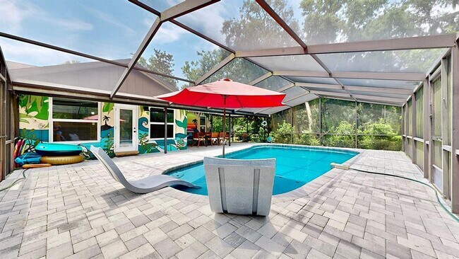 Building Photo - 11805 W Fisherman Ln