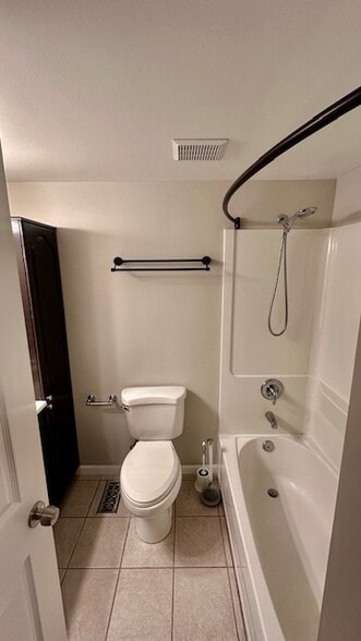 Building Photo - 6518 Middleshire Ct