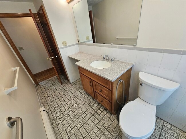 Building Photo - 91 Irving St