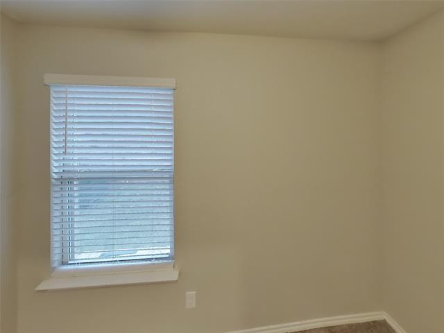 Building Photo - 1904 Strongbark Dr