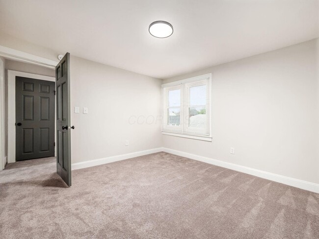 Building Photo - 730 Bellows Ave