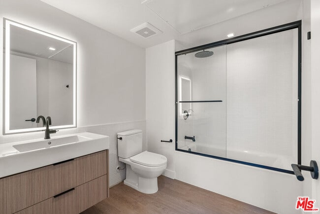 Building Photo - 10700 Tabor St