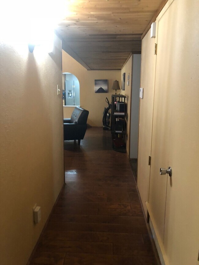 Building Photo - Adorable Home on Corner LOT- COMING SOON