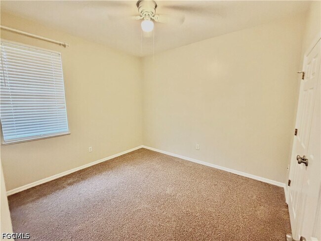 Building Photo - 1466 Argyle Dr
