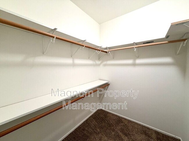 Building Photo - 44836 Marge Pl