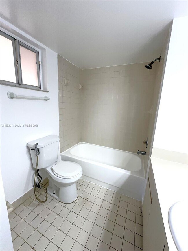 Building Photo - 3562 W 80th St