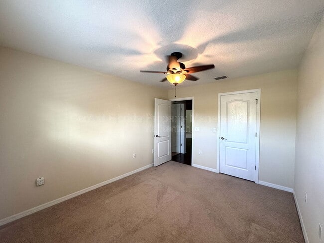 Building Photo - 411 Evening Sky Dr