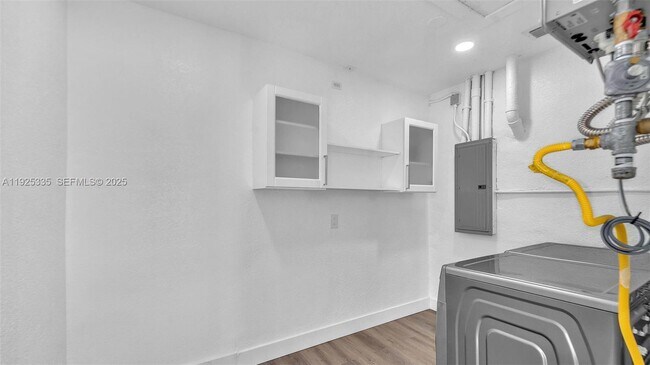 Building Photo - 11421 SW 84th St