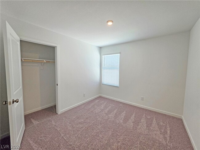 Building Photo - 660 Huyana Wind Dr