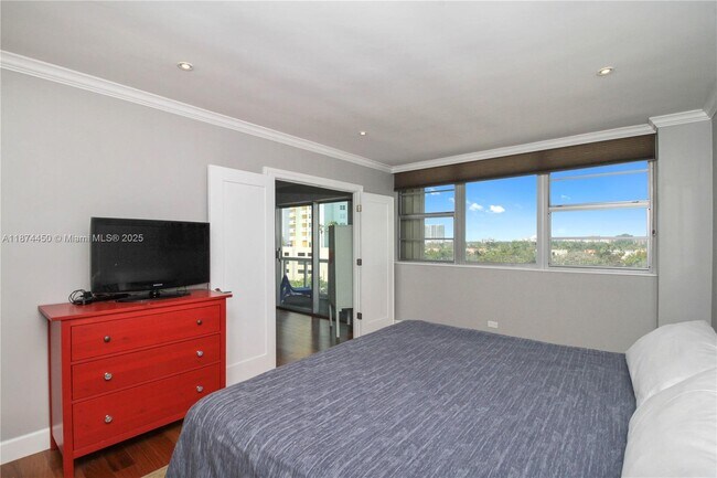 Building Photo - 2451 Brickell Ave
