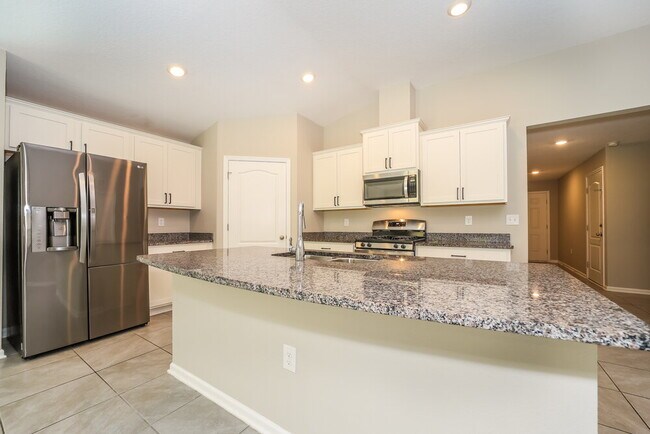 Building Photo - 86106 Railway Pl