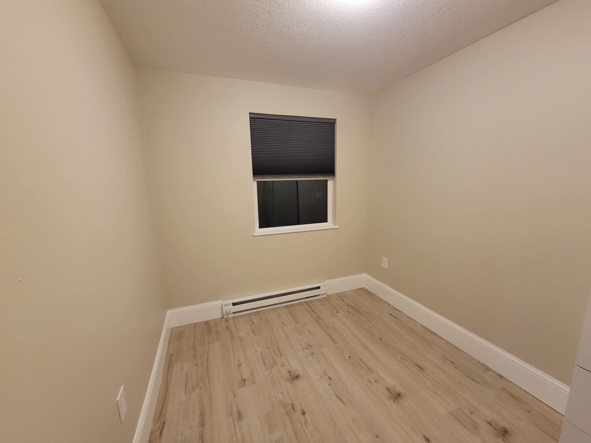 Building Photo - 12835 SW Grant Ave