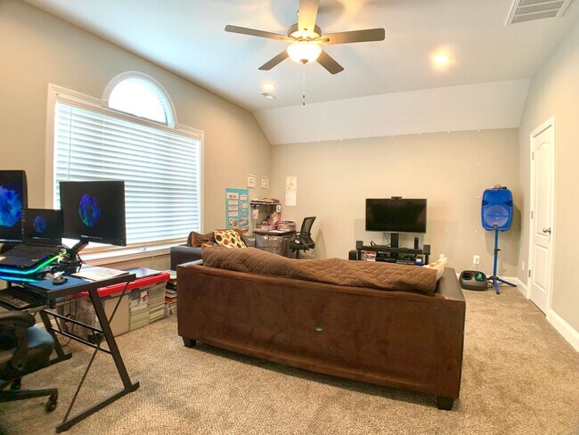 Building Photo - 1376 Apple Blossom Rd