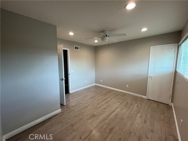 Building Photo - 10436 Amestoy Ave