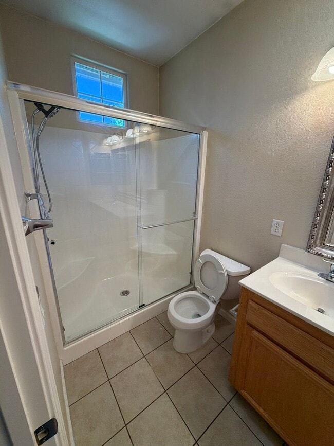 Building Photo - 4032 Vittoria Ln