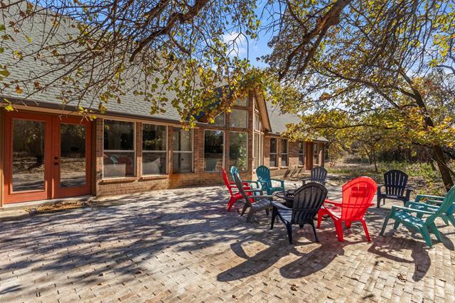 Building Photo - 1522 Oakwood Dr