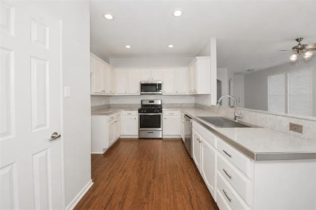 Building Photo - 4552 Rush River Trail
